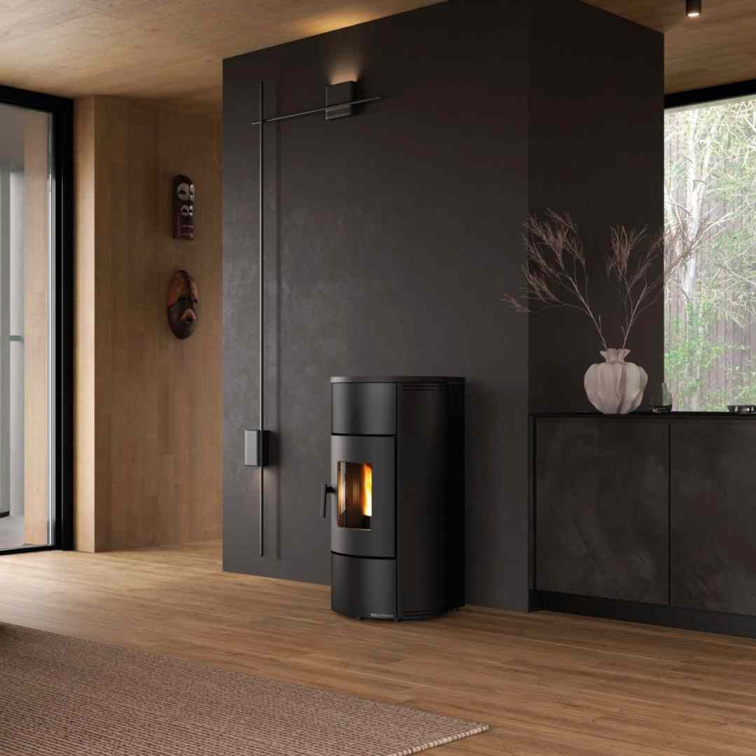 Poêle à granulés étanche canalisée Daniela Plus - 8 kW