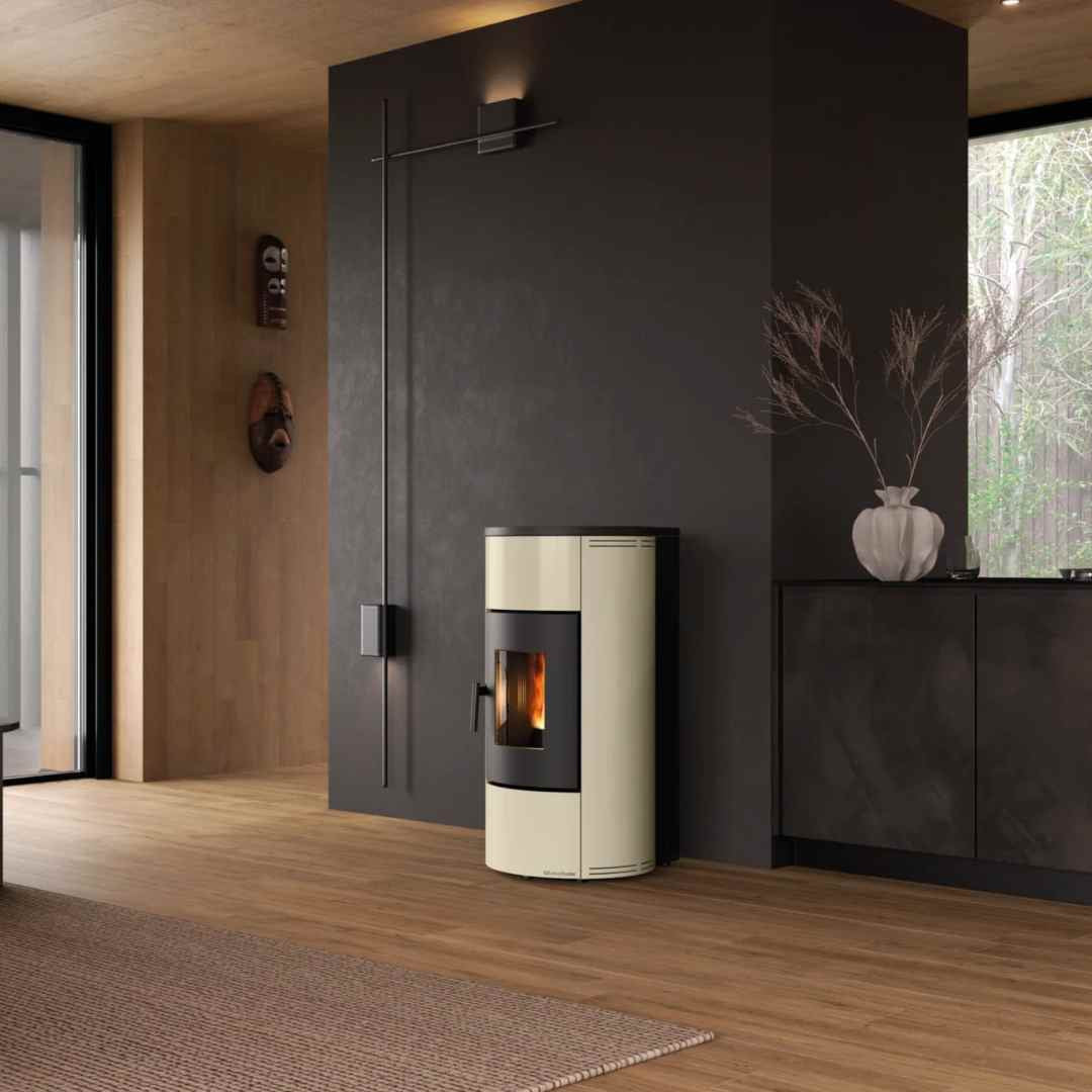 Poêle à granulés étanche canalisée Daniela Plus - 8 kW